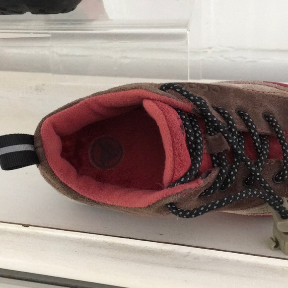 boy dawson crocs outdoor comfy sneakers slip on suede shoes size 11 - Picture 5 of 10